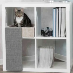 Katzen Schlafplatz|Kratzbäume Und -Möbel>Futterfreund Bett für Regale mit Kratzbrett, 33x48x37 cm, lichtgrau